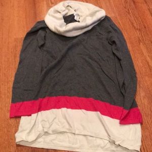 Maternity long sleeve top